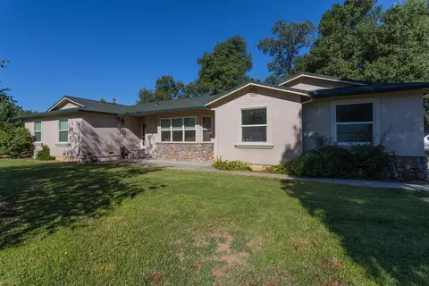 20936 Yogi Bear Ln, Redding, CA 96003 photo 2