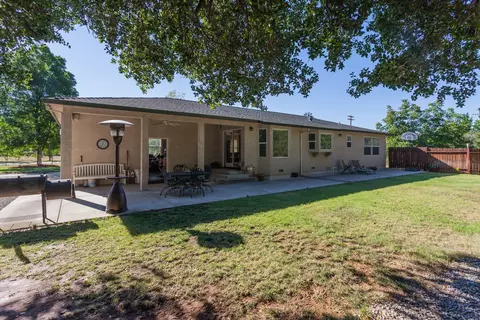 20936 Yogi Bear Ln, Redding, CA 96003 photo 17