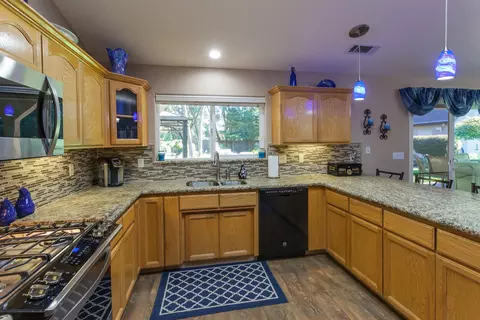 2970 Blue Horizon, Redding, CA 96002 photo 14