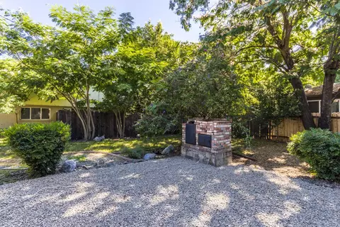 840 Locust St, Redding, CA 96001 photo 29