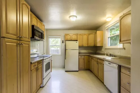 840 Locust St, Redding, CA 96001 photo 7