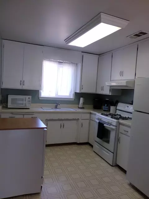 3676 Alta Mesa Dr, Redding, CA 96002 photo 9