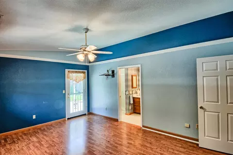 2035 Lazare Path, Redding, CA 96001 photo 11
