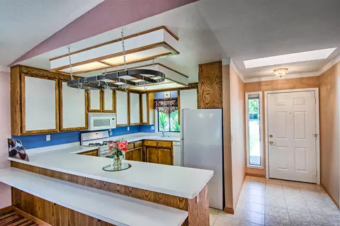 2035 Lazare Path, Redding, CA 96001 photo 4