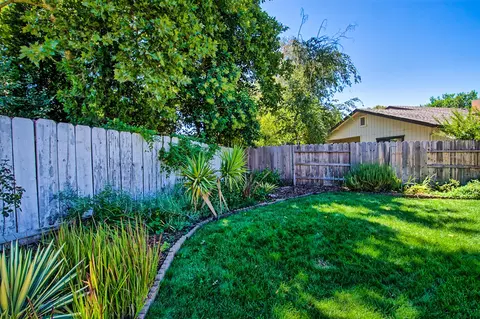 2035 Lazare Path, Redding, CA 96001 photo 23