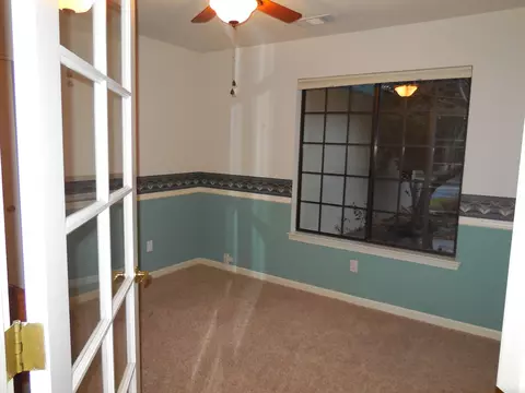 3085 Sunglow Dr, Redding, CA 96001 photo 9