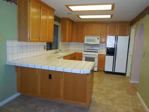 3085 Sunglow Dr, Redding, CA 96001 photo 8