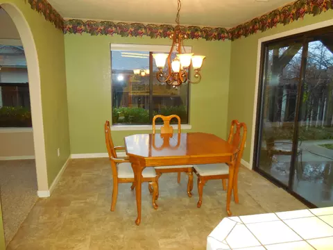 3085 Sunglow Dr, Redding, CA 96001 photo 6