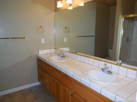3085 Sunglow Dr, Redding, CA 96001 photo 17