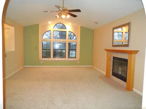 3085 Sunglow Dr, Redding, CA 96001 photo 4