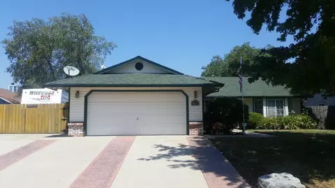 1852 Trumpet Dr, Redding, CA 96003 photo 1