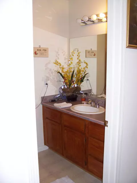 6517 Creekside St, Redding, CA 96001 photo 8