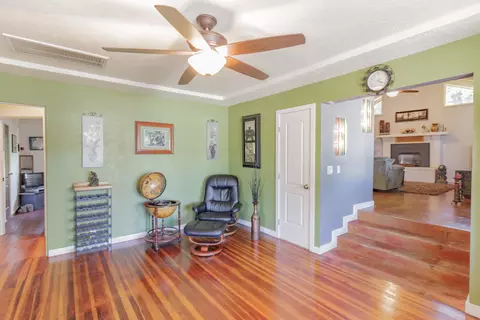2061 Shasta St, Redding, CA 96001 photo 6