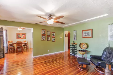 2061 Shasta St, Redding, CA 96001 photo 3