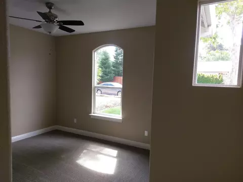 1614 Galaxy Way, Redding, CA 96002 photo 10