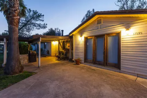 17595 Warwick Pl, Anderson, CA 96007 photo 2