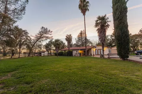17595 Warwick Pl, Anderson, CA 96007 photo 5