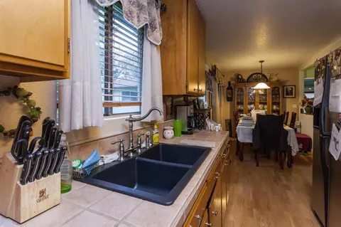 17595 Warwick Pl, Anderson, CA 96007 photo 10