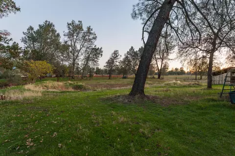 17595 Warwick Pl, Anderson, CA 96007 photo 22
