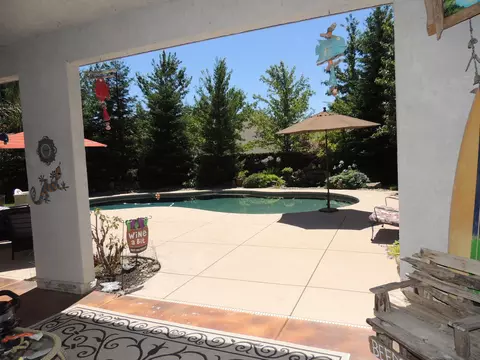 3675 Seasons Ct, Redding, CA 96001 photo 10