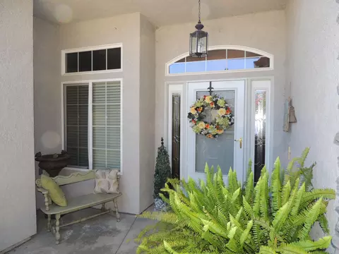 3675 Seasons Ct, Redding, CA 96001 photo 1