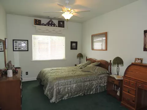 3675 Seasons Ct, Redding, CA 96001 photo 12