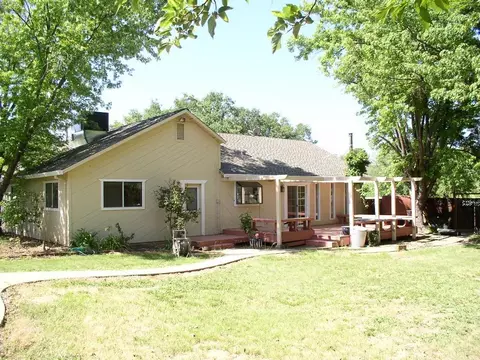 16337 Plateau Cir, Redding, CA 96001 photo 4