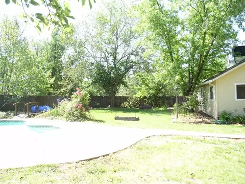 16337 Plateau Cir, Redding, CA 96001 photo 5