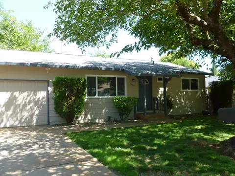 3969 Mercury Dr, Redding, CA 96002 photo 3
