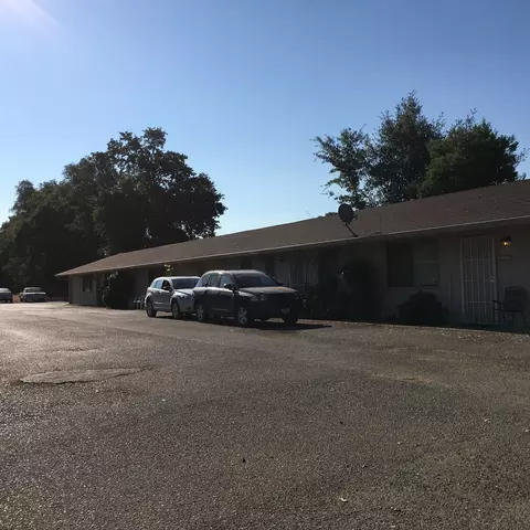 3221 Churn Crk, Redding, CA 96002 photo 1