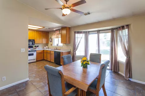 1053 Partridge Dr, Redding, CA 96003 photo 4