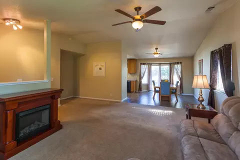 1053 Partridge Dr, Redding, CA 96003 photo 3
