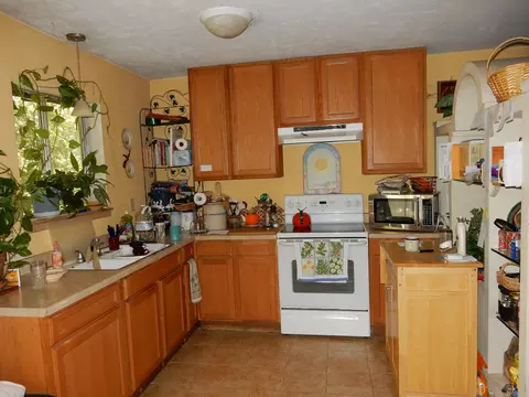 210 Highland Dr, Hayfork, CA 96041 photo 3