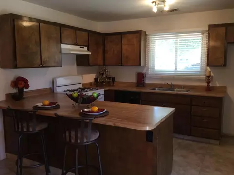 1262 Harpole Rd, Redding, CA 96002 photo 8