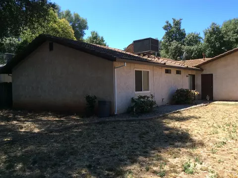 1262 Harpole Rd, Redding, CA 96002 photo 2