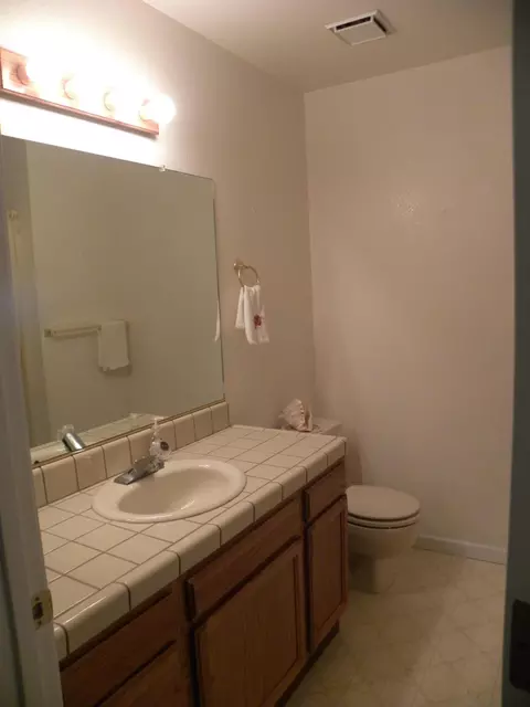 1740 Vega St, Redding, CA 96002 photo 17