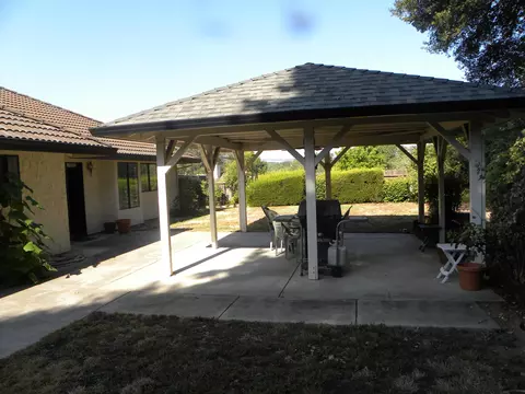 1740 Vega St, Redding, CA 96002 photo 22
