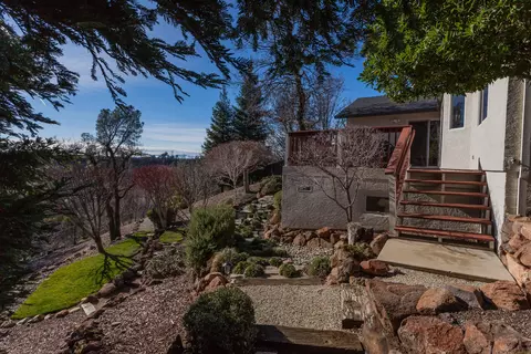 3917 Sunglow Dr, Redding, CA 96001 photo 32