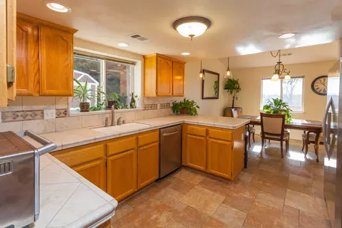 3917 Sunglow Dr, Redding, CA 96001 photo 14