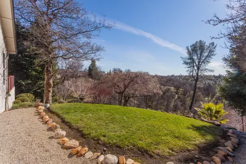 3917 Sunglow Dr, Redding, CA 96001 photo 33