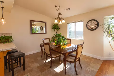 3917 Sunglow Dr, Redding, CA 96001 photo 10