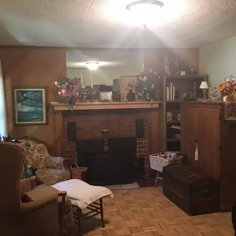 2609 Russell St, Redding, CA 96001 photo 8