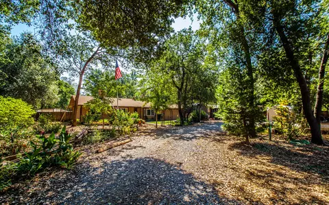 5187 Bogie Ln, Redding, CA 96002 photo 3