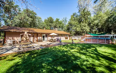 5187 Bogie Ln, Redding, CA 96002 photo 8