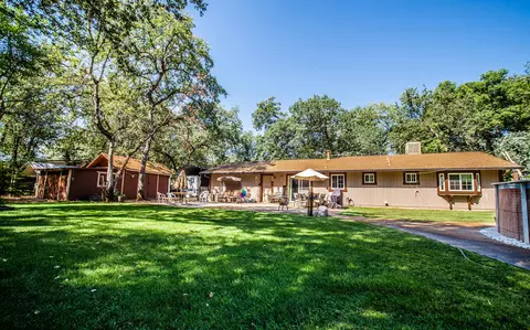 5187 Bogie Ln, Redding, CA 96002 photo 5