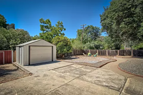 1113 Lorraine Dr, Redding, CA 96002 photo 27