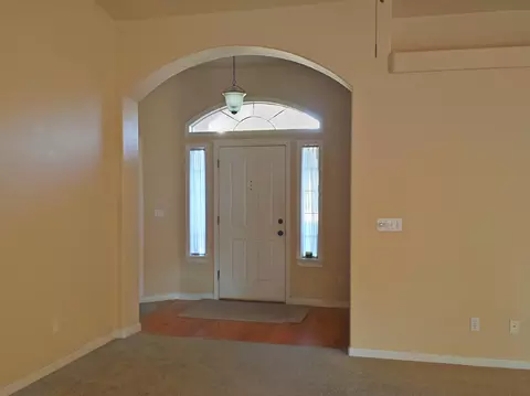 19318 Kinene Ct, Redding, CA 96003 photo 3
