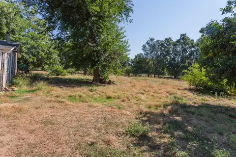 19235 W Niles, Redding, CA 96002 photo 27