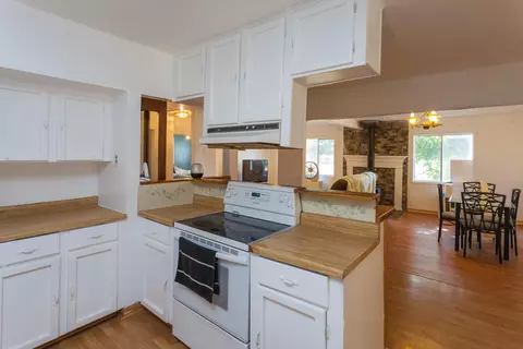 19235 W Niles, Redding, CA 96002 photo 16