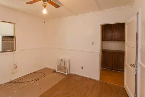 19235 W Niles, Redding, CA 96002 photo 5